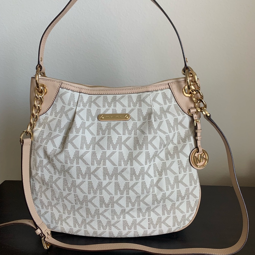 ⛔️SOLD⛔️Michael Kors (MK) bag